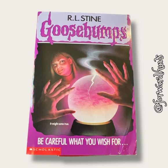 Goosebumps book collection by R.L. Stine: Books #9-12 in Slipcase - Picture 6 of 11